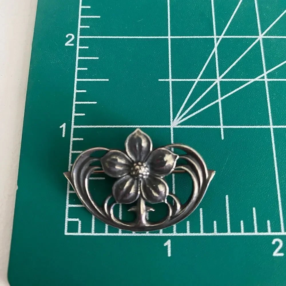James Avery Retired Dogwood Flower Brooch